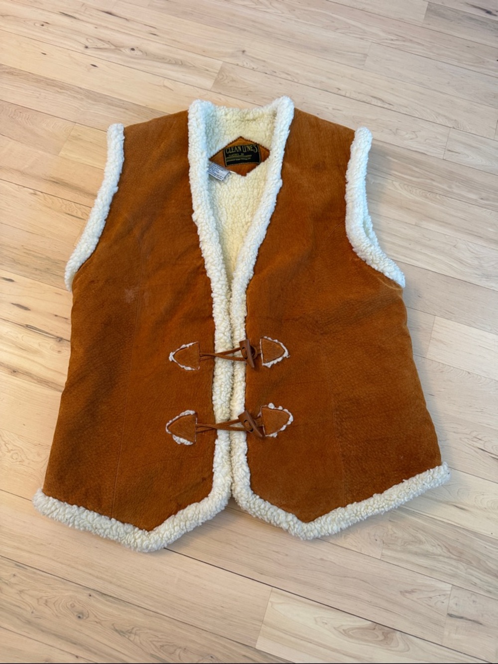 Vintage-brown suede shearling vest-Unisex-M-Boho-Western-Festival-Read